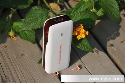 柯怡5200mAh三网通3G移动无线路由器 融合充电宝功能的便携礼品神器